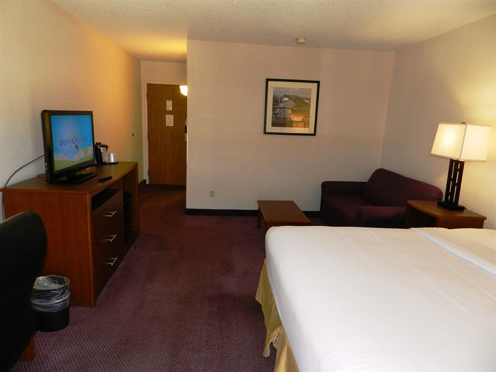 Ashmore Inn And Suites Lubbock Ngoại thất bức ảnh
