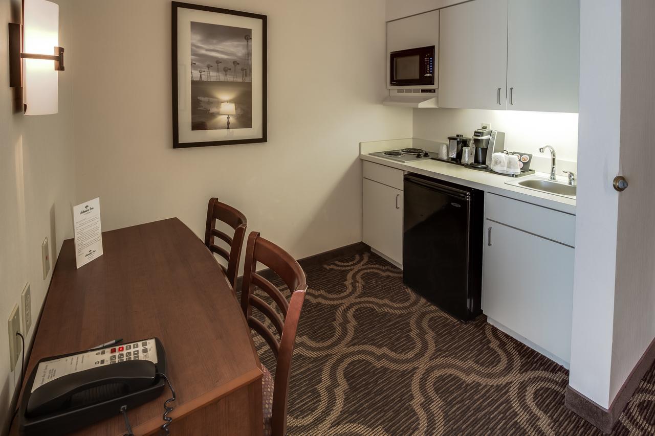 Ashmore Inn And Suites Lubbock Ngoại thất bức ảnh