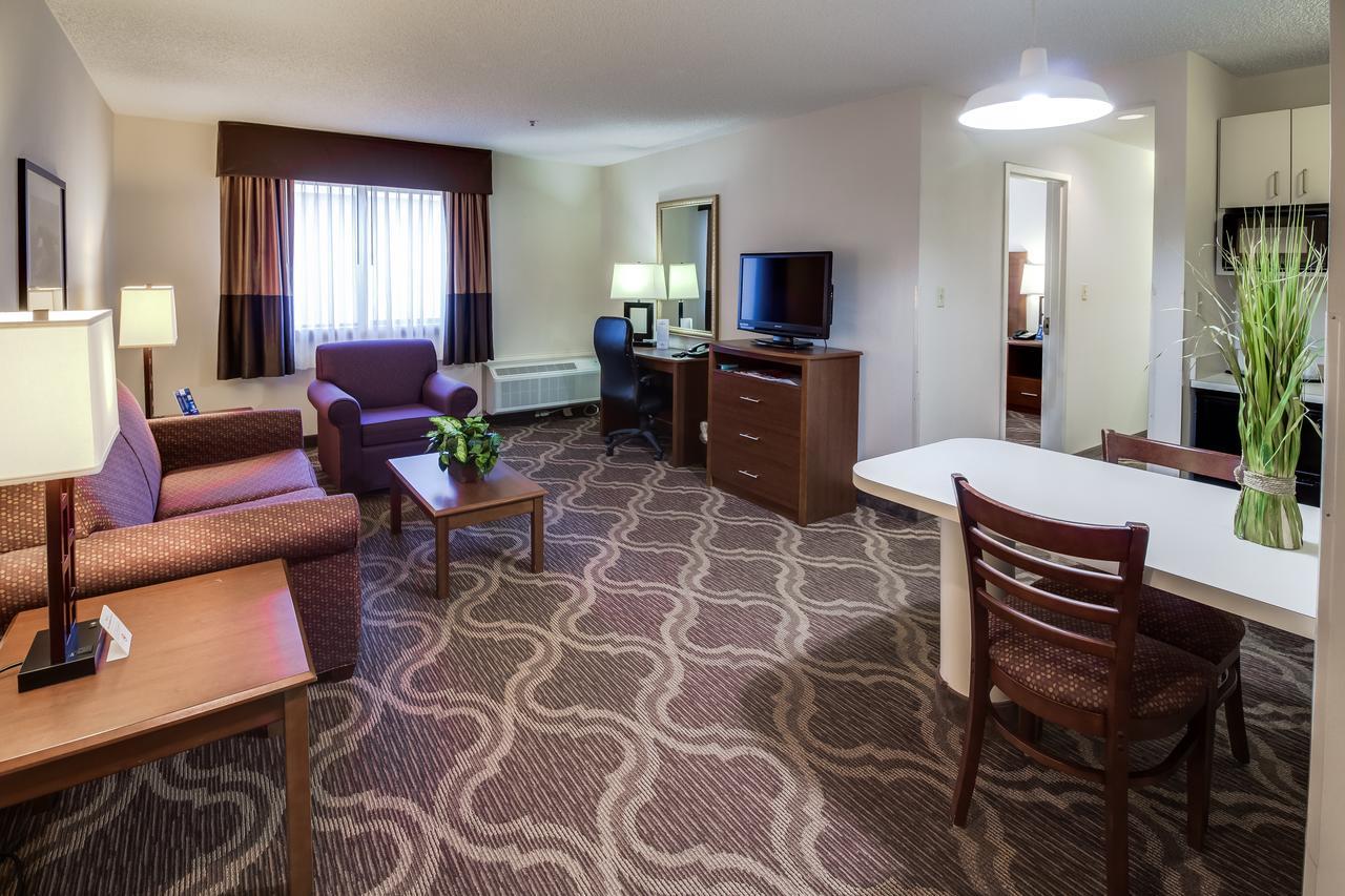 Ashmore Inn And Suites Lubbock Ngoại thất bức ảnh