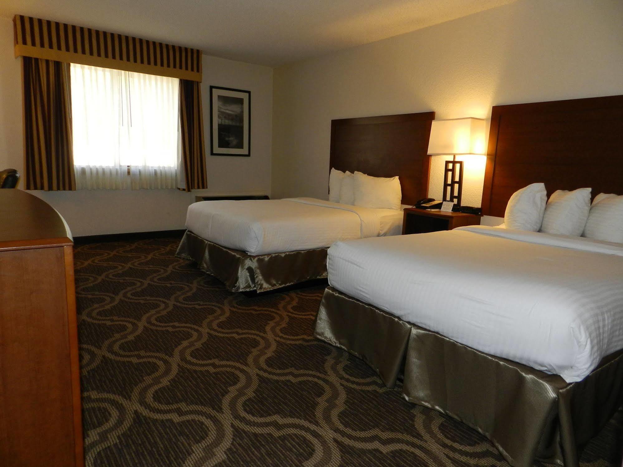 Ashmore Inn And Suites Lubbock Ngoại thất bức ảnh