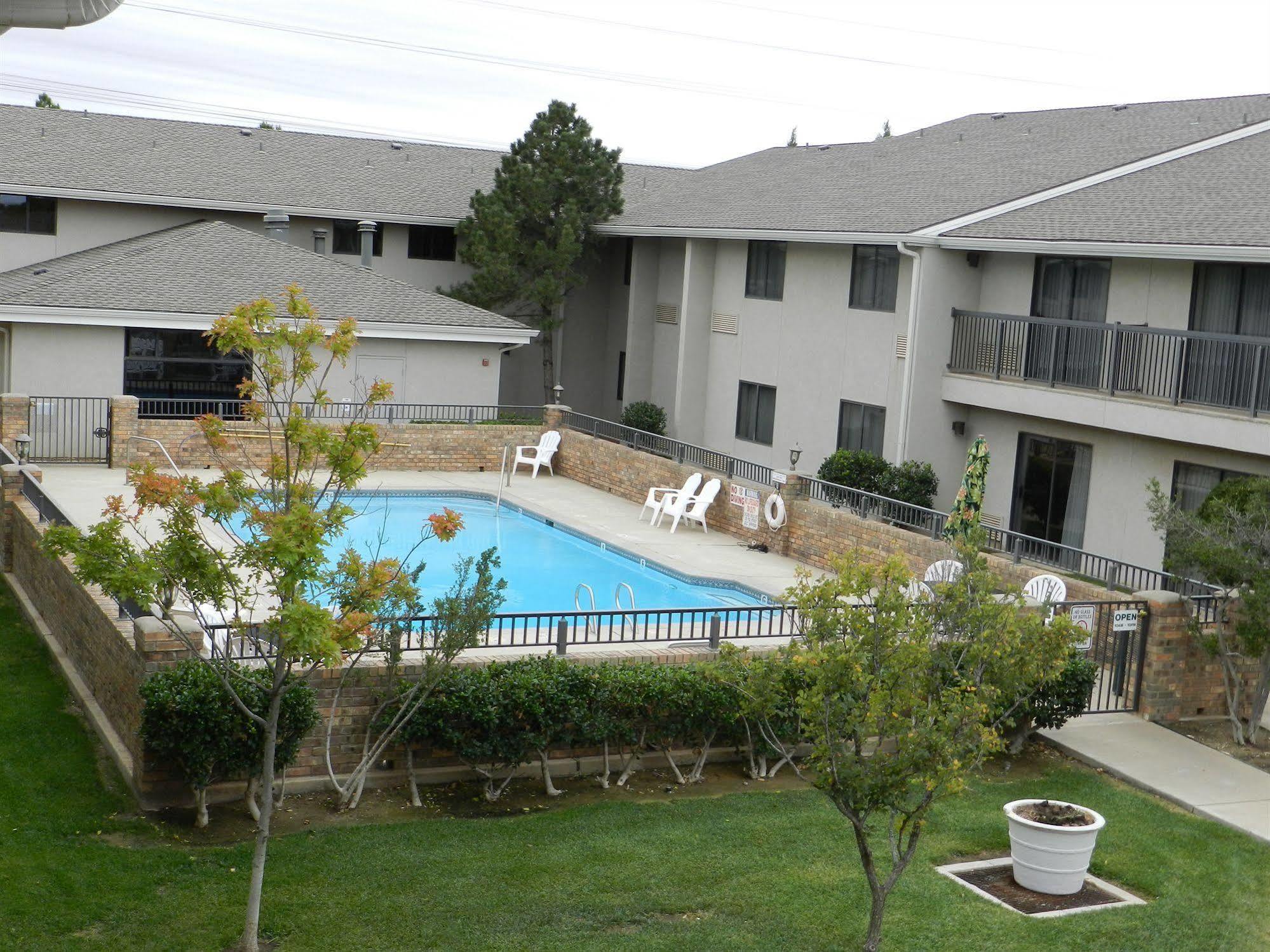 Ashmore Inn And Suites Lubbock Ngoại thất bức ảnh